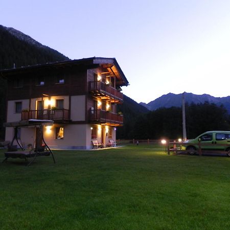 Villa Americana Chambres D'Hotes Champoluc Dış mekan fotoğraf