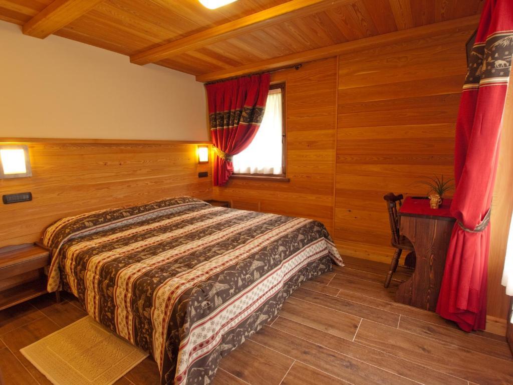 Villa Americana Chambres D'Hotes Champoluc Oda fotoğraf