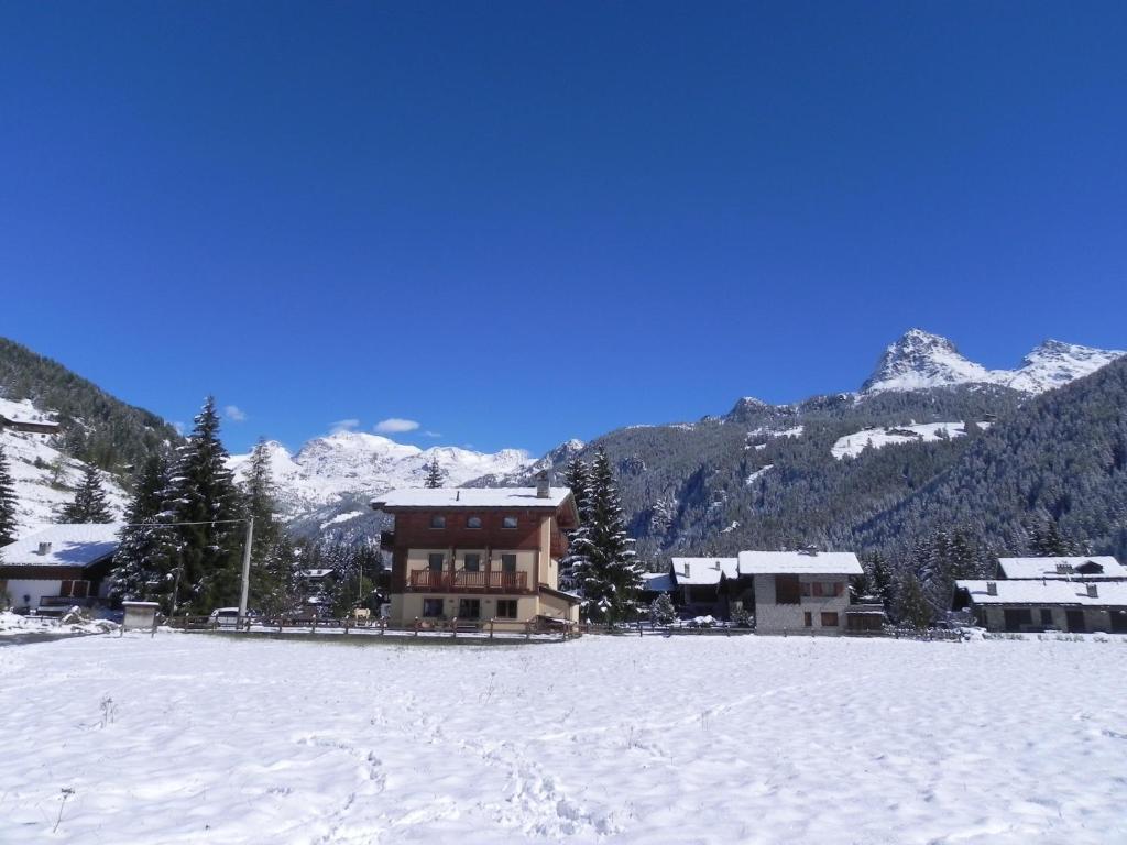 Villa Americana Chambres D'Hotes Champoluc Dış mekan fotoğraf