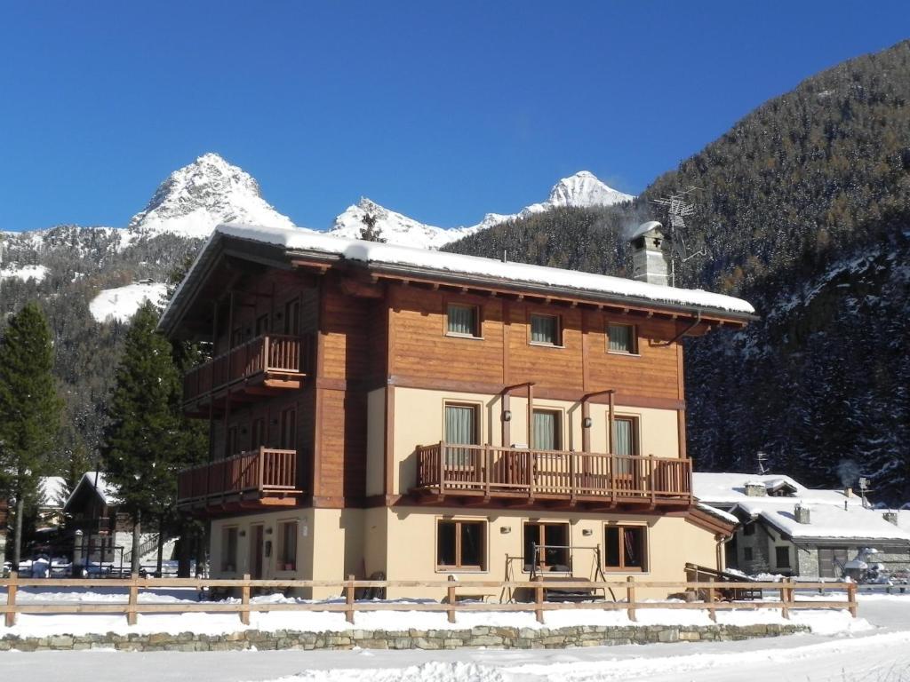 Villa Americana Chambres D'Hotes Champoluc Dış mekan fotoğraf